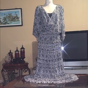 Elegant Black and White Women's Skirt and Blouse Set